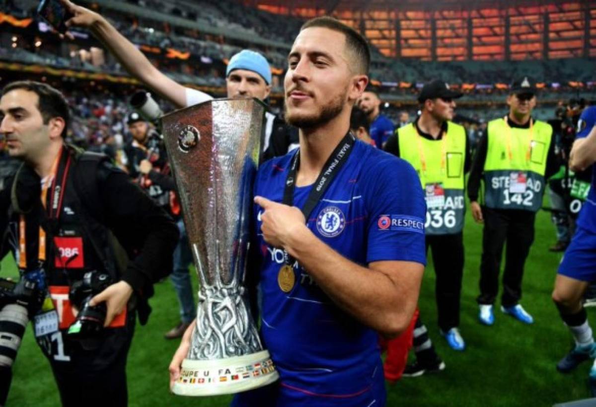 ¡Con la camiseta del Barça! Las 10 fotos inéditas de Hazard, el nuevo fichaje del Real Madrid