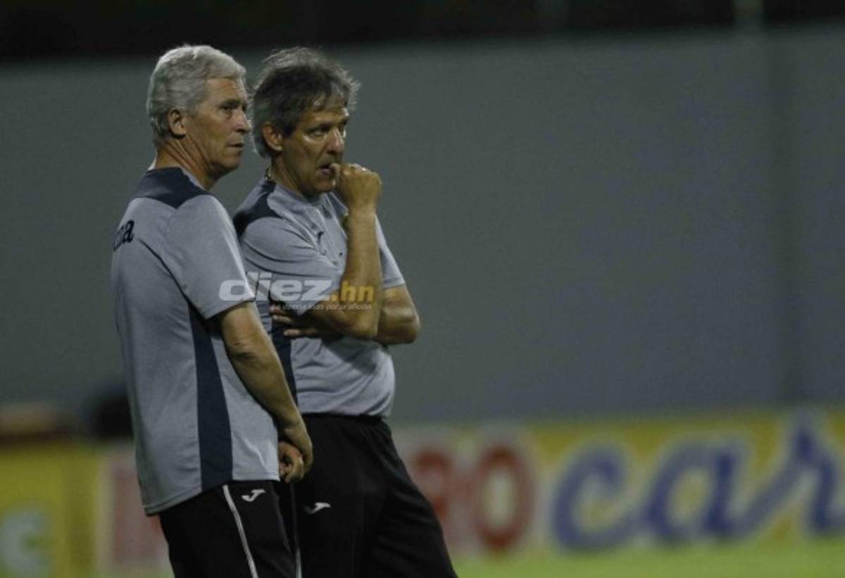 En fotos: La euforia de Wilmer Cruz y la barra del Real España estalla de furia