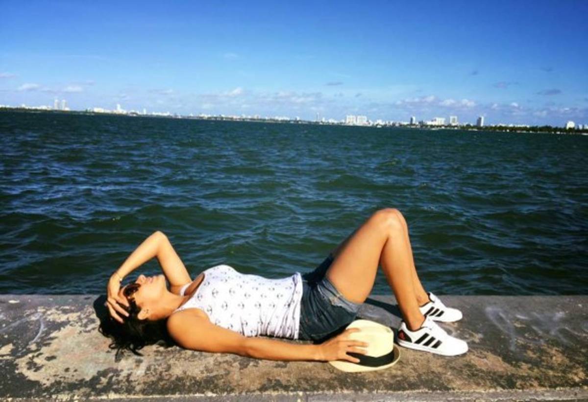 ¡Infartante! Así disfruta de la playa y el sol Nathalia Casco