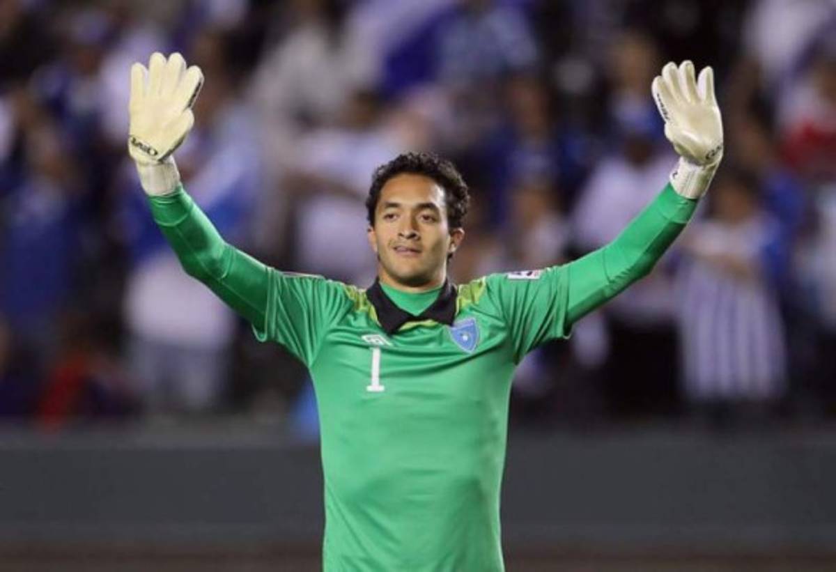 Noel Valladares, el portero con más juegos en la eliminatoria de la Concacaf