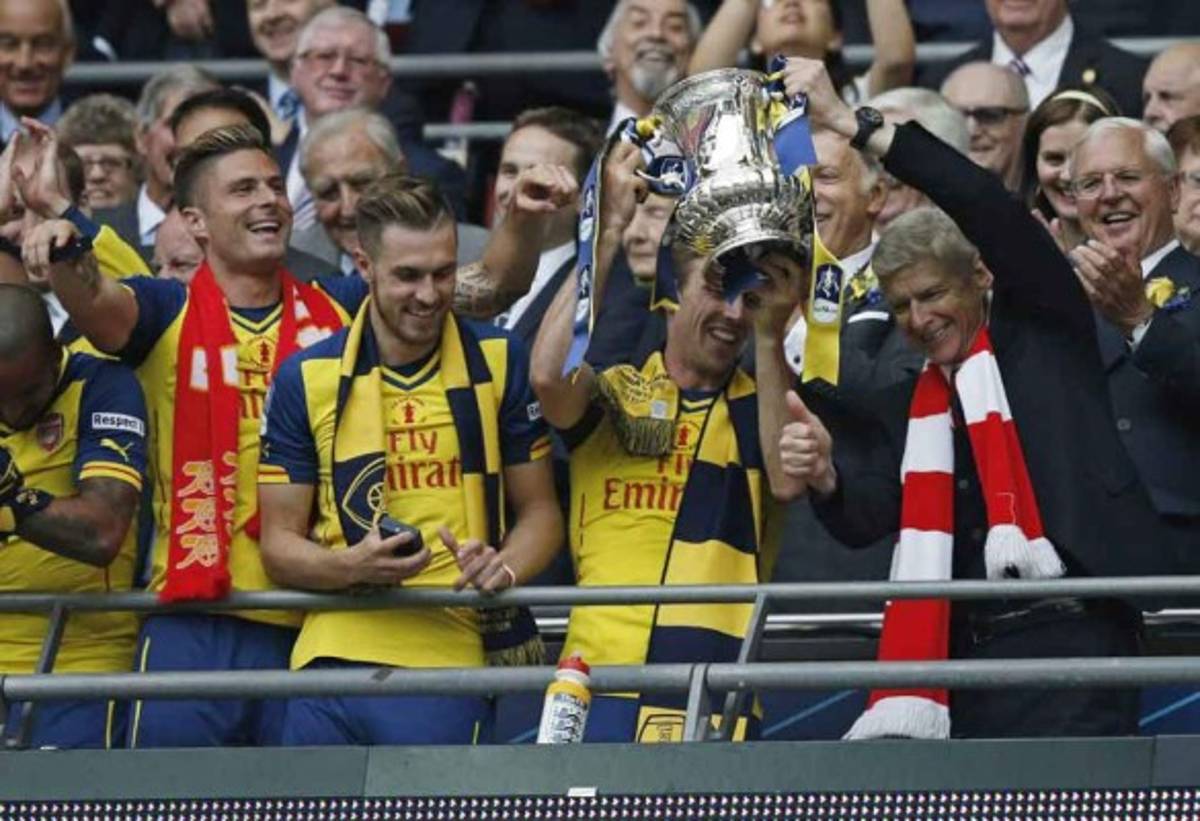 El Arsenal se queda con la FA CUP al vencer al Aston Villa