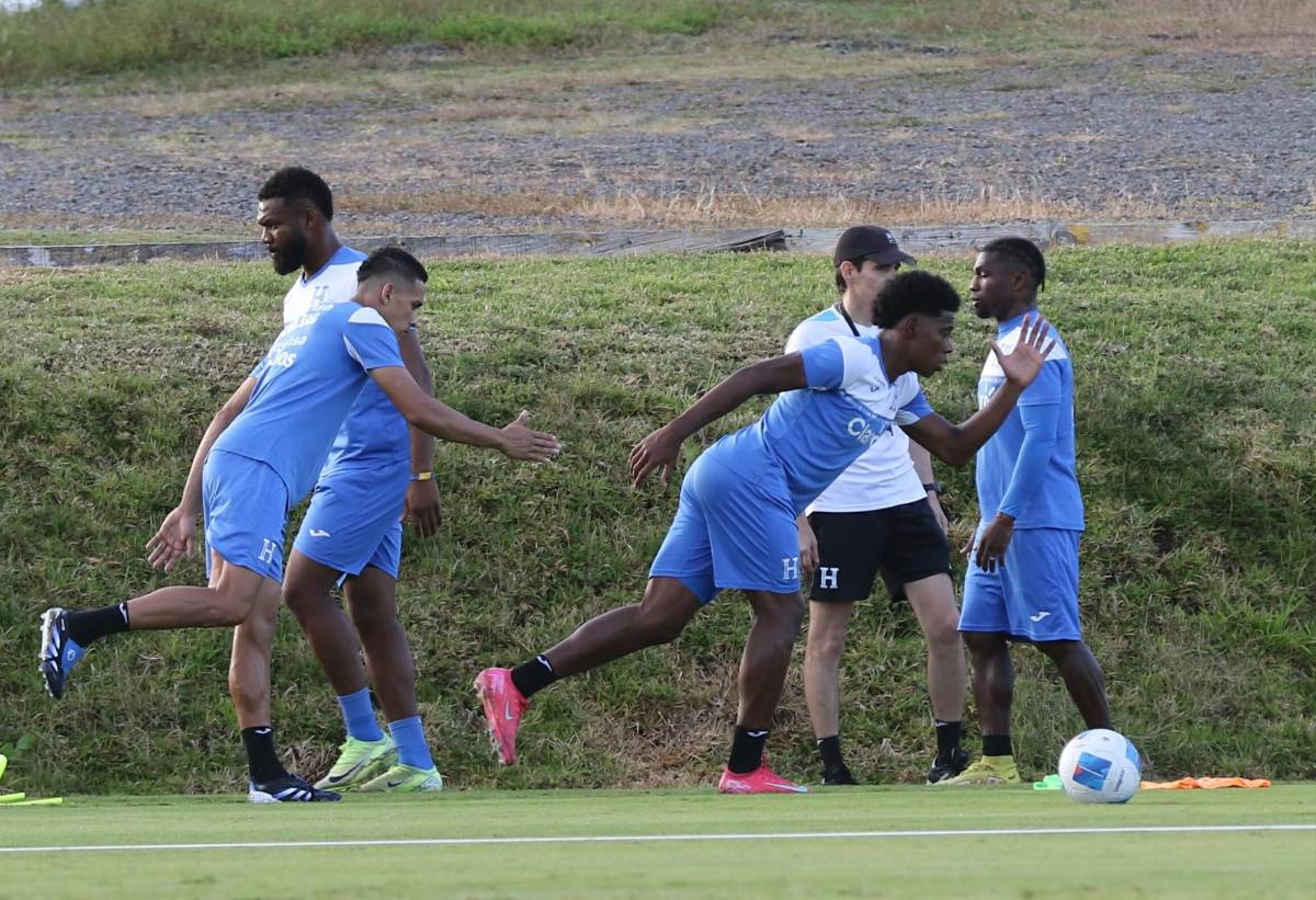 Llegó de sorpresa y otro futbolista se recuperó: Honduras sigue su preparación contra Nicaragua y Costa Rica