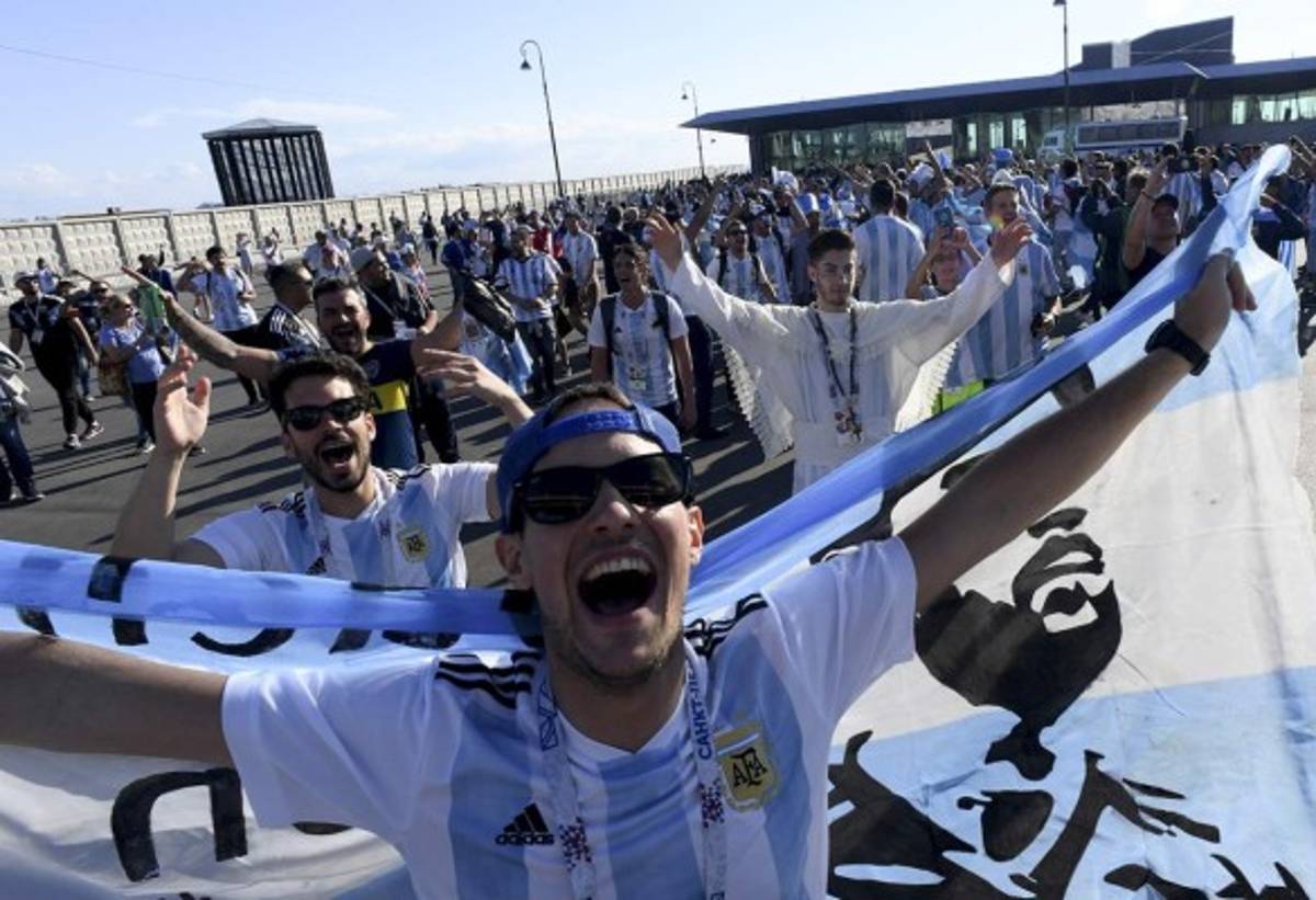 FOTOS: La especular fiesta de los argentinos previo al juego ante Nigeria
