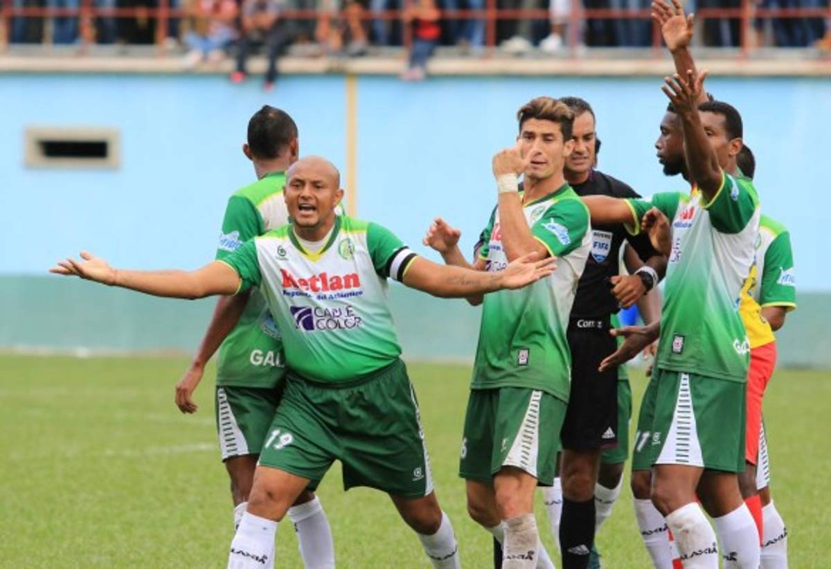 Top: Estos son los futbolistas activos con más partidos en la Liga Nacional de Honduras