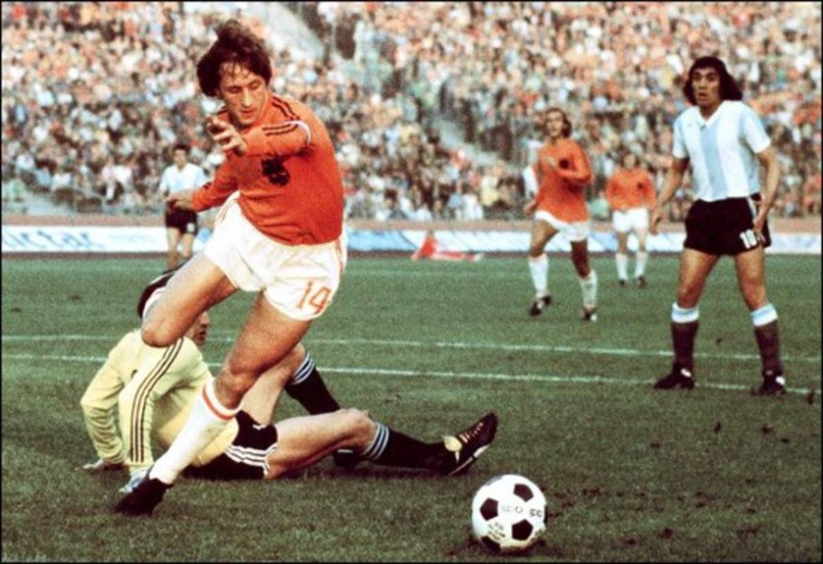 Las mejores fotos de Johan Cruyff en su época como jugador