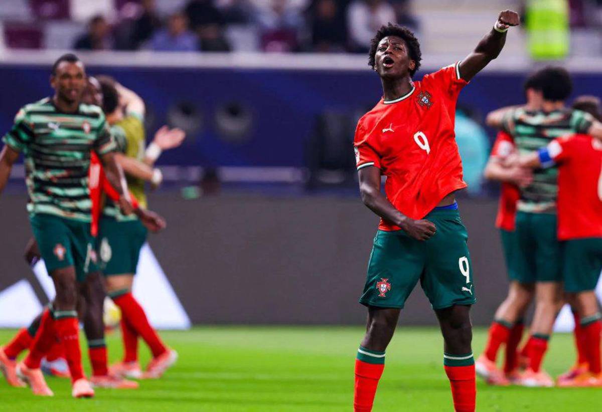 Mundial Sub-17: Cristiano solo usó cinco palabras para decir lo que piensa de Portugal campeona y reapareció Xavi