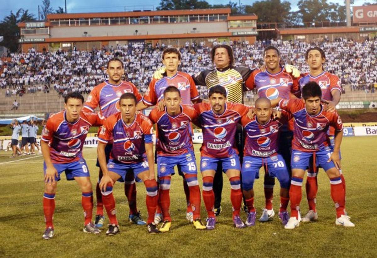 Esto son los grandes equipos que han descendido en Centroamérica