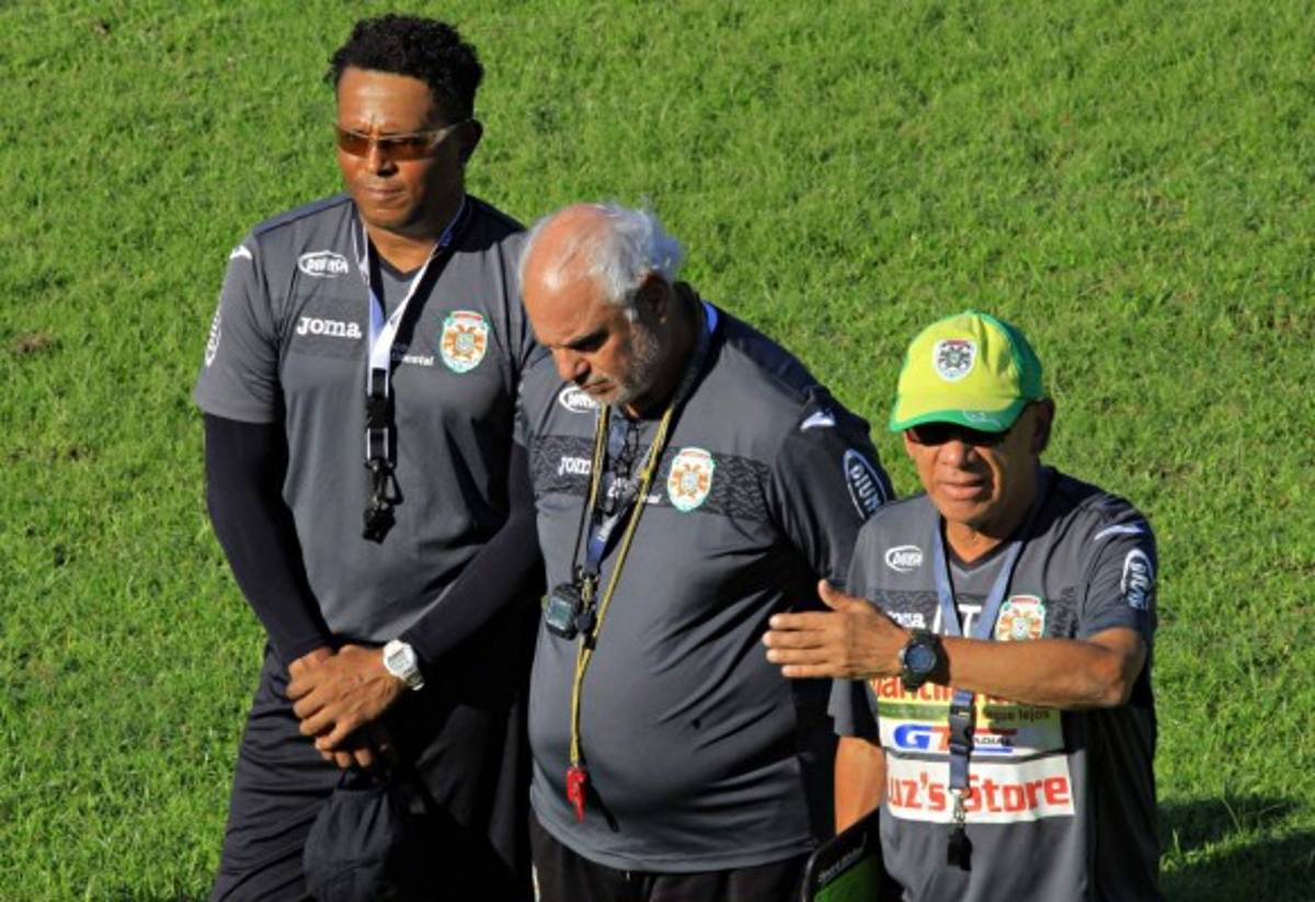 FOTOS: Así vivió Carlos Pavón su primer amistoso como asistente en Marathón