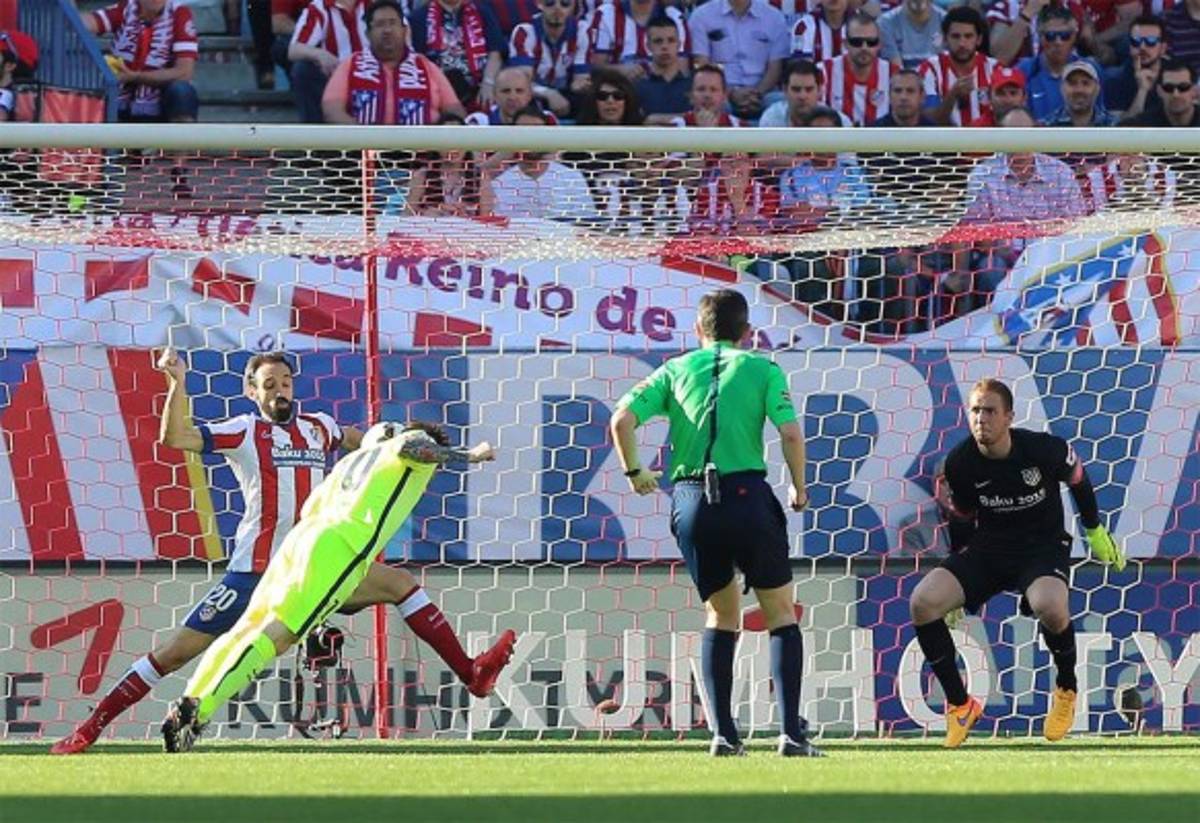 Barcelona campeón de la liga española tras vencer 1-0 a Atlético de Madrid