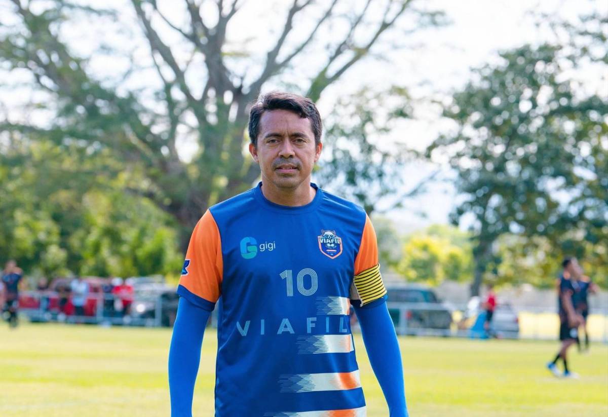 ¿Cómo lucen? Equipo burocrático ficha exseleccionados nacionales retirados y arman 11 titular de lujo