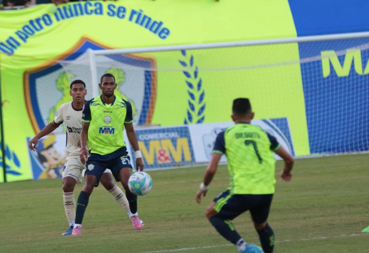 El fichaje de Olimpia, los 2 penales que reclamó el león y Bengtson sorprendió