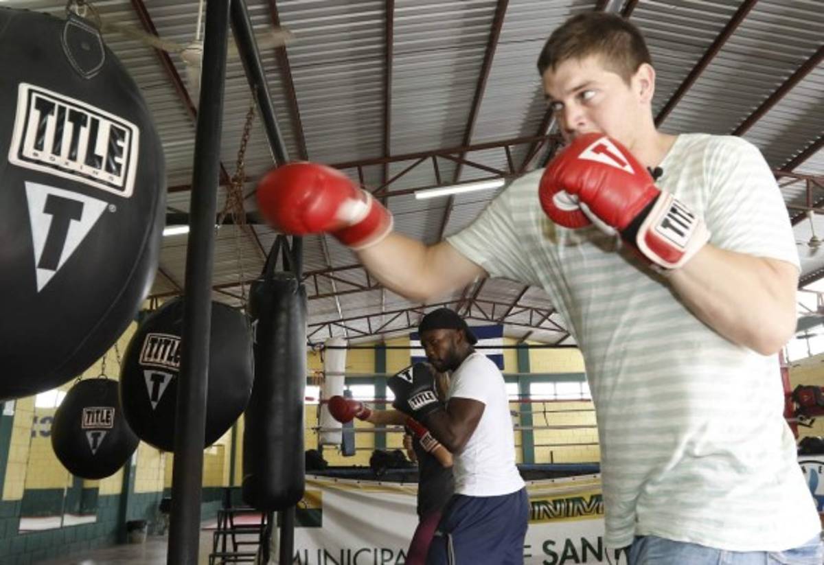 Cristhian Gutiérrez, el goleador que se pasó al boxeo en Real España