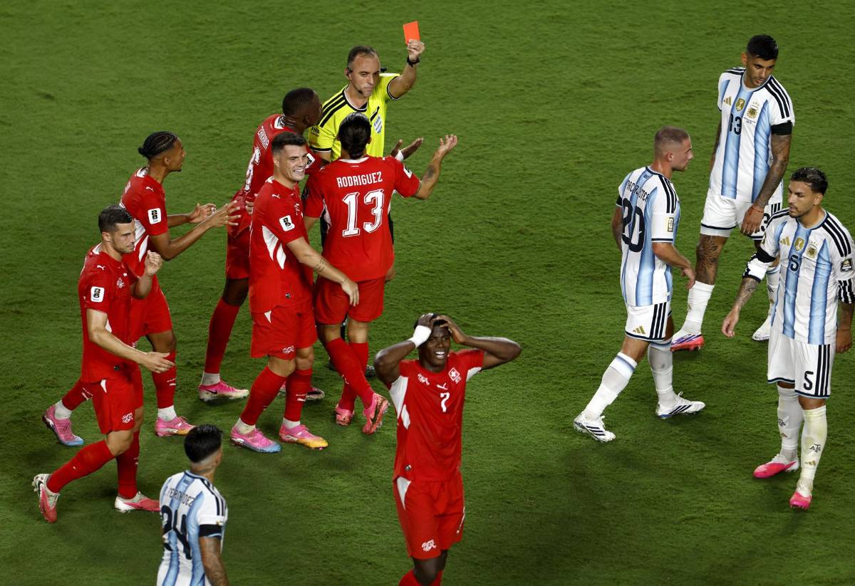 El VAR fue protagonista, pelea de Messi con el árbitro y los héroes de Argentina