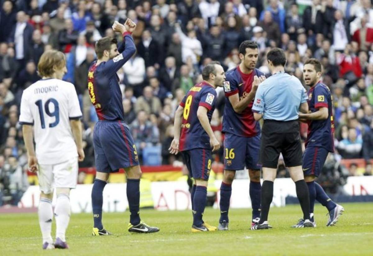 Real Madrid vs Barcelona: Los 13 polémicos gestos que pasaron a la historia del clásico