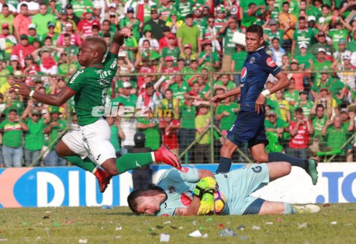 CURIOSAS: El cronómetro de Óscar Moncada y las indicaciones de Diego Vázquez desde afuera