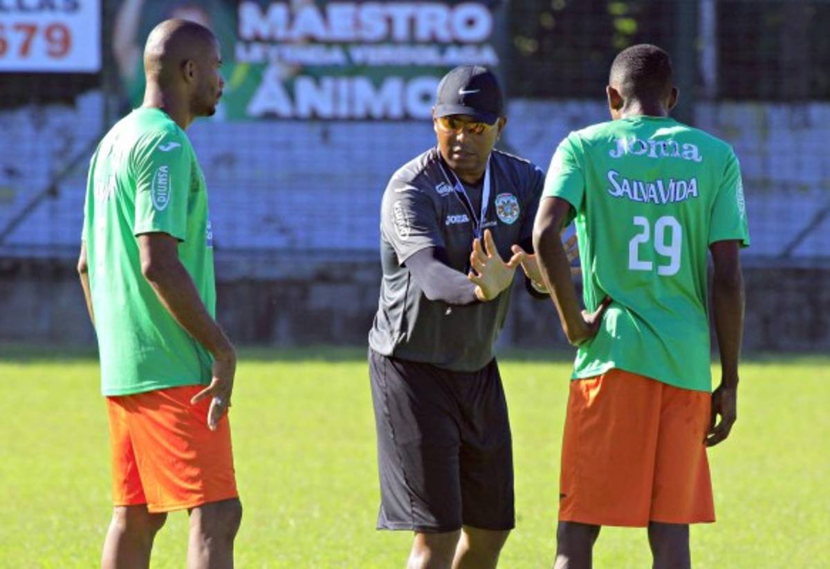 FOTOS: Así vivió Carlos Pavón su primer amistoso como asistente en Marathón