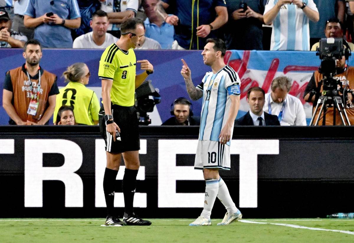 El VAR fue protagonista, pelea de Messi con el árbitro y los héroes de Argentina