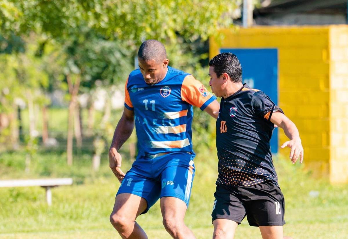 ¿Cómo lucen? Equipo burocrático ficha exseleccionados nacionales retirados y arman 11 titular de lujo