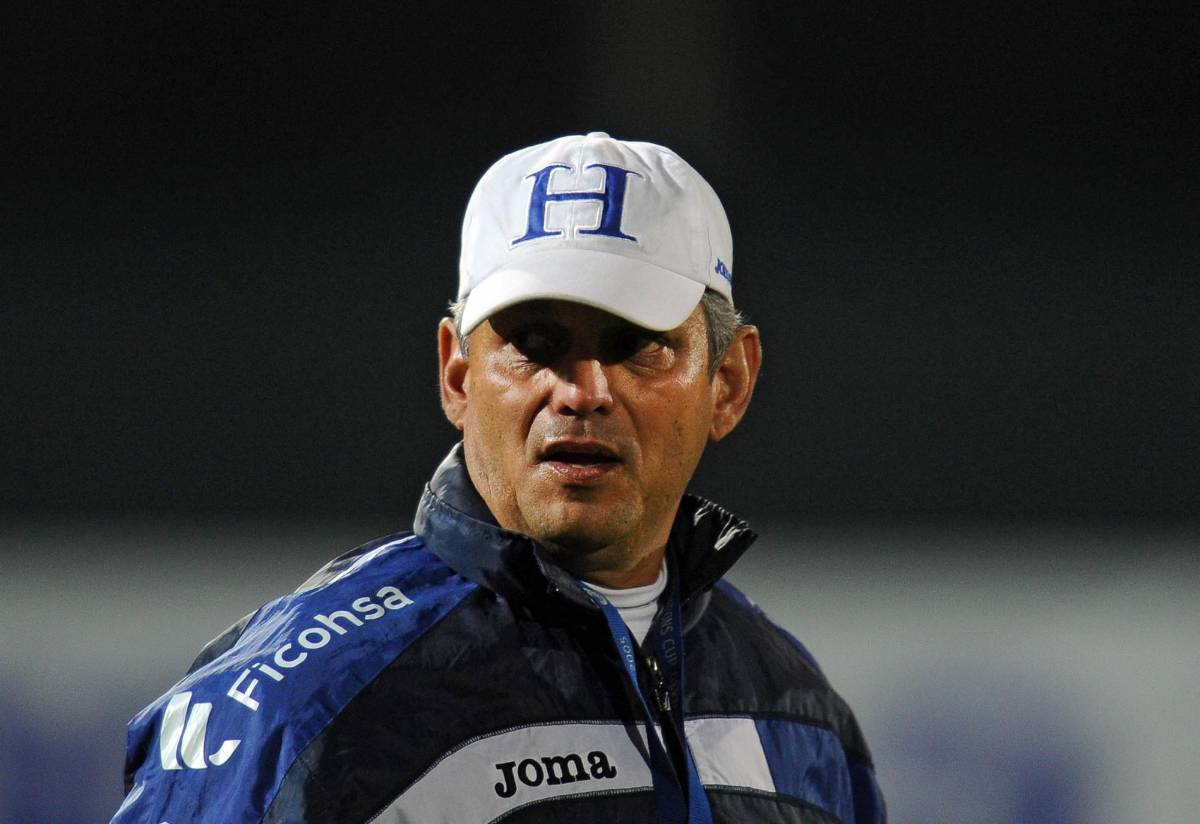 Así fue el primer 11 de Reinaldo Rueda con la Selección de Honduras en su debut en 2007; inesperado jugador fue la figura con su doblete