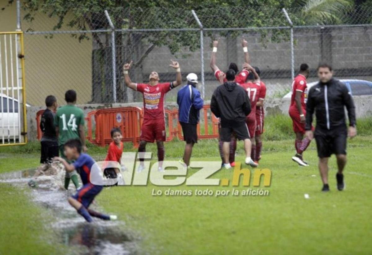 Las curiosas imágenes que la televisión no mostró del cierre de las vueltas