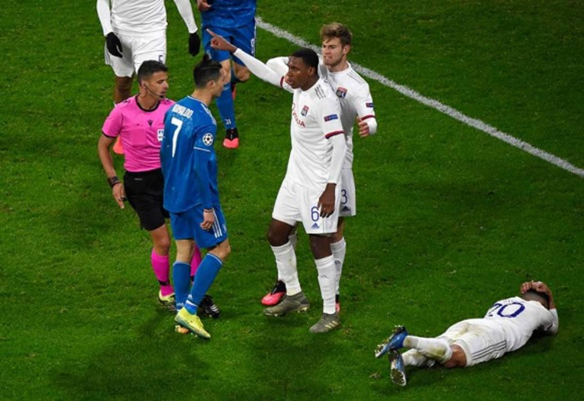 ¡No se vio! El berrinche de Cristiano Ronaldo y el aficionado fantasma en la cancha