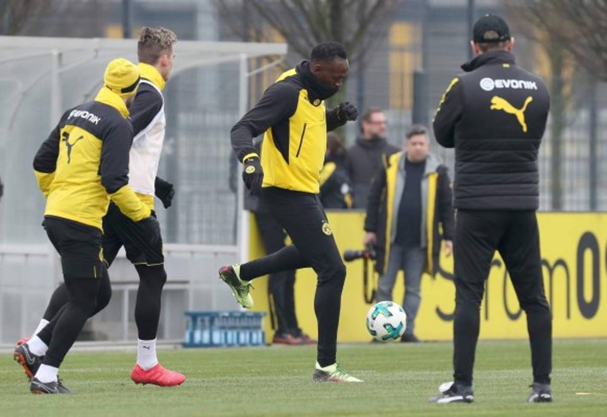 Usain Bolt realiza entrenamiento con el Borussia Dortmund