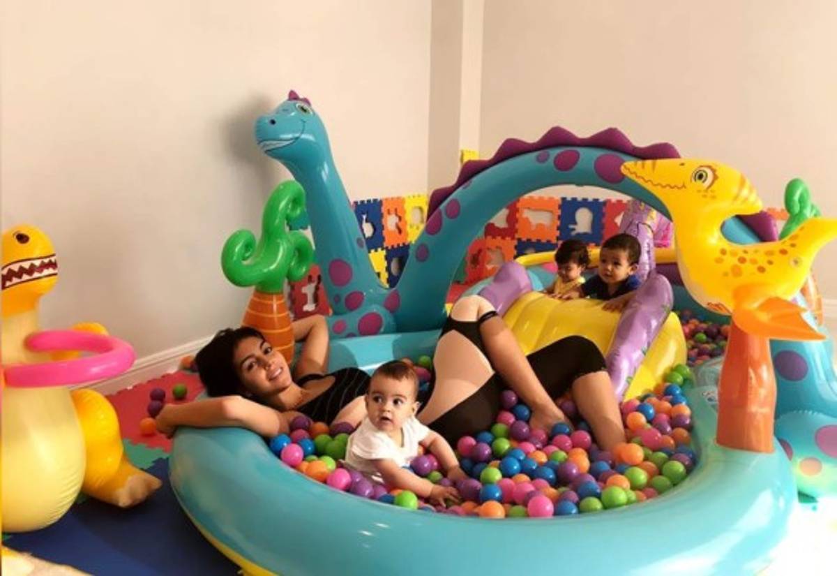 Georgina Rodríguez, madre especial en una vida de lujos y placeres junto a Cristiano Ronaldo  
