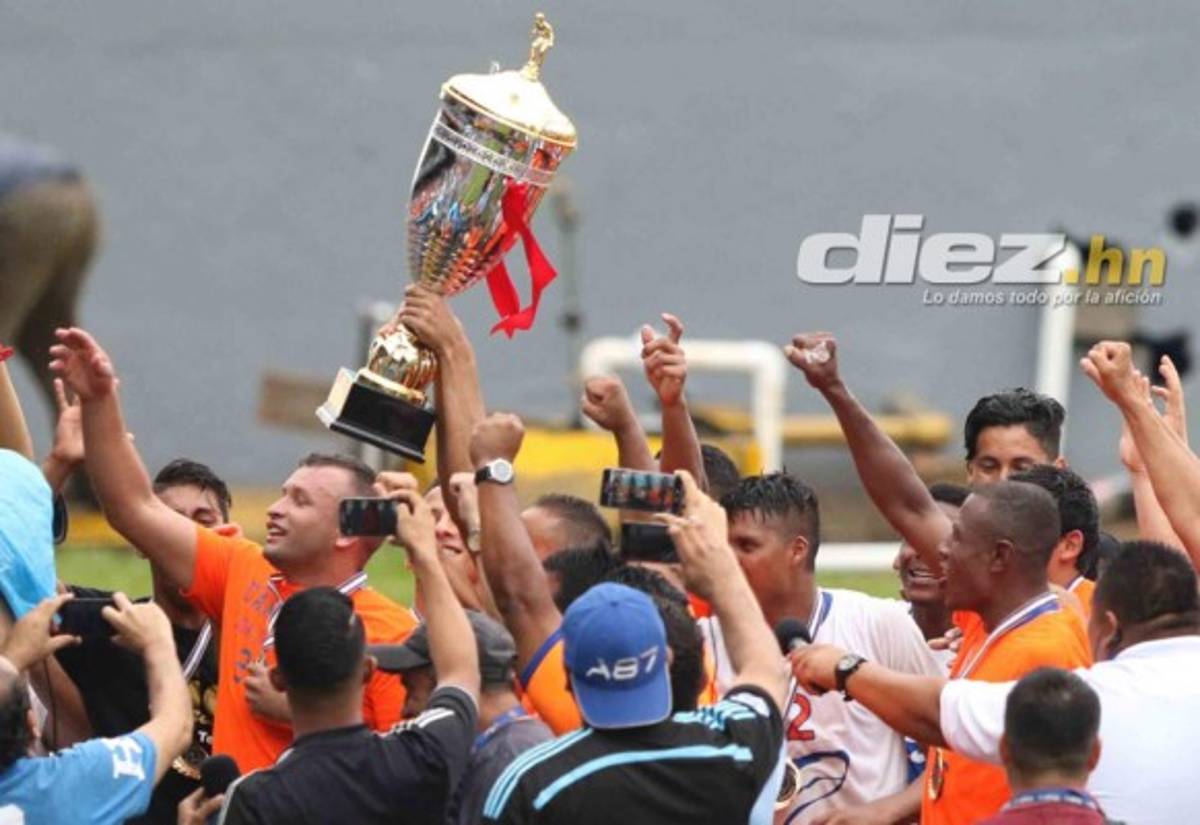 ¡JÚBILO Y LLANTO! Las imágenes que no se vieron por TV de final de ascenso