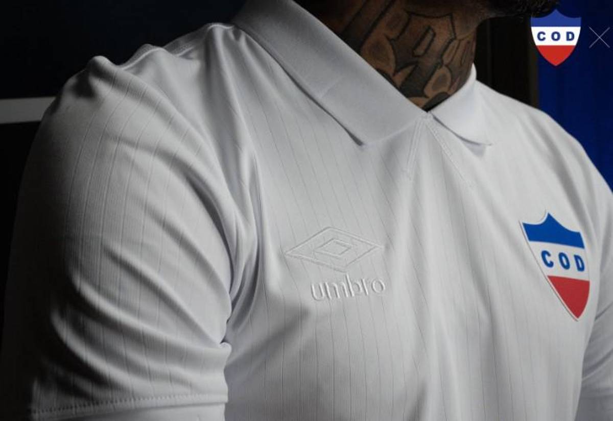 Con el escudo del primer campeón del área: así es la espectacular nueva camisa que lanzó el Olimpia ¿Su precio?