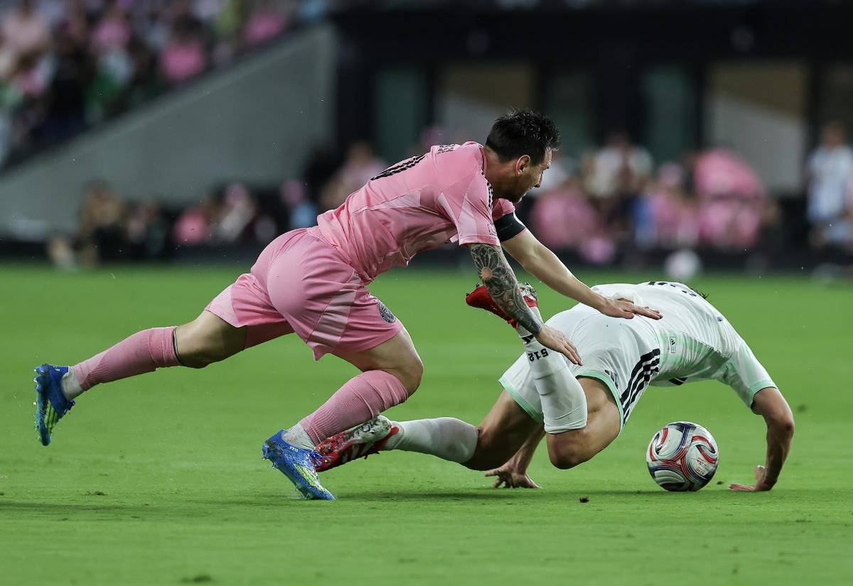 Joseph Rosales dejó en el suelo a Messi, Leo anotó gol histórico y el enfado de Mascherano en el Inter Miami - Austin FC