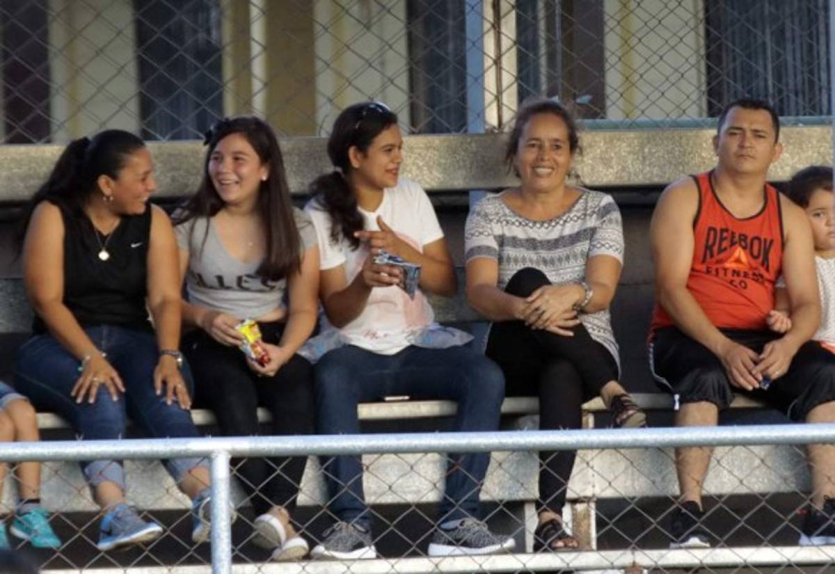 EN FOTOS: ¡Así se vive el Ascenso en el fútbol de Honduras!