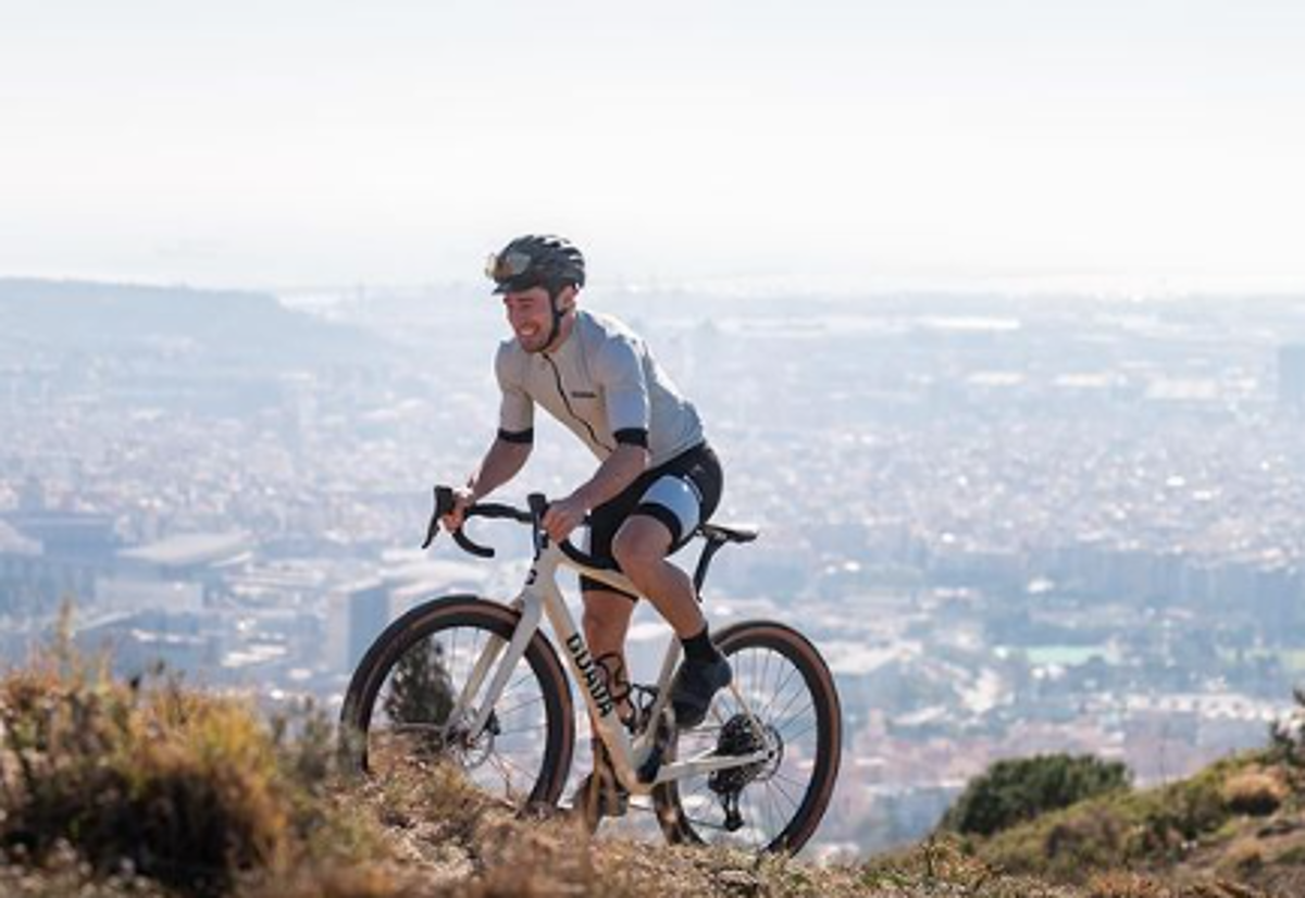 Lo ganó todo con Messi en el Barcelona, se quedó sin equipo a los 32 años y decidió cambiar de deporte: “Será para quedarme...”