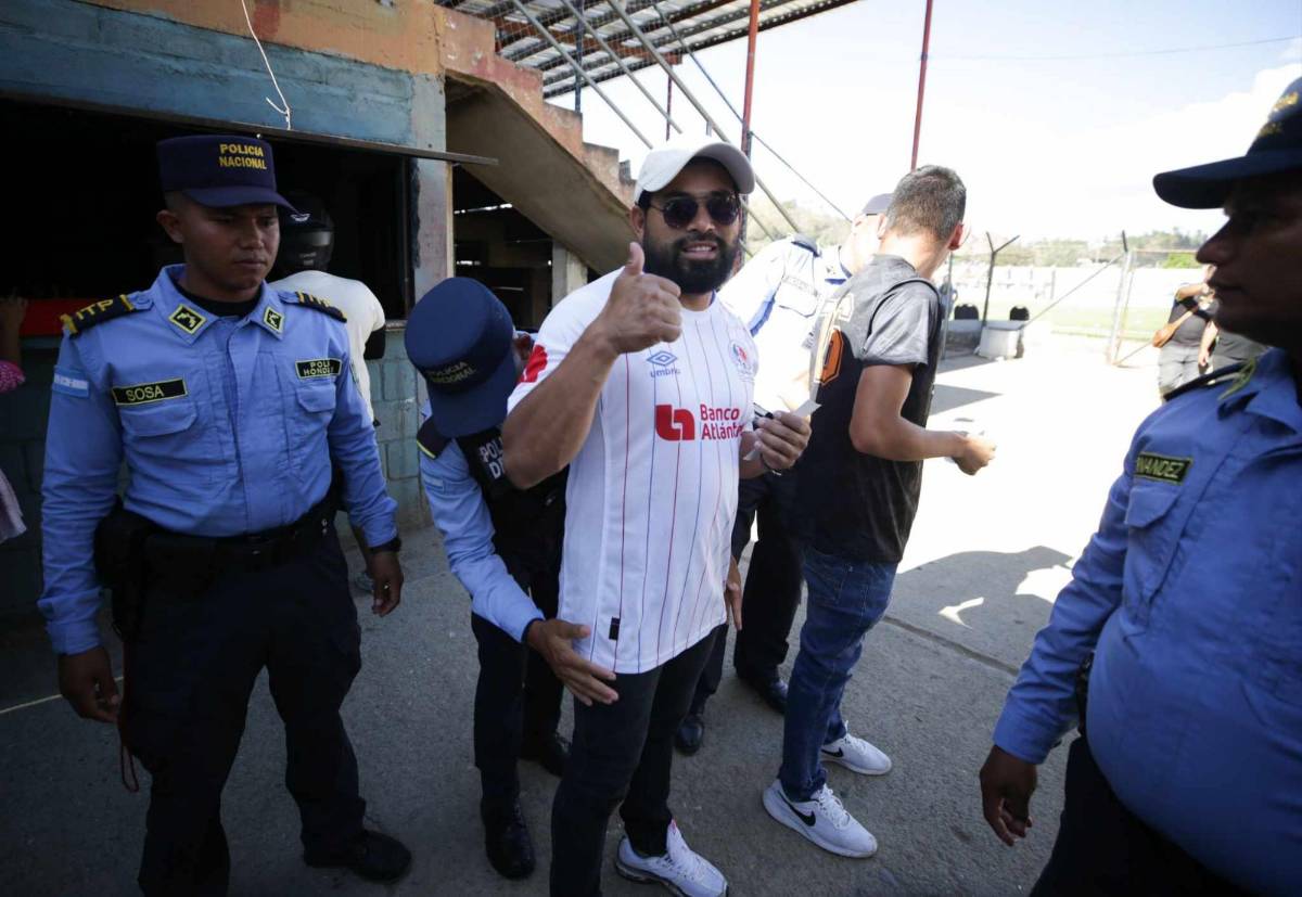 Locura por Olimpia en Danlí: nadie se quiso perder la visita del león y llegaron en familias; así respondieron los jugadores