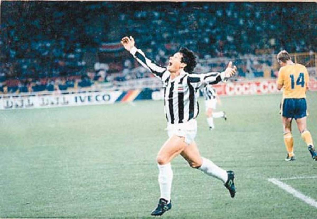 ¡Históricos! Felipe Baloy se une a la lista de los centroamericanos que han celebrado en mundiales