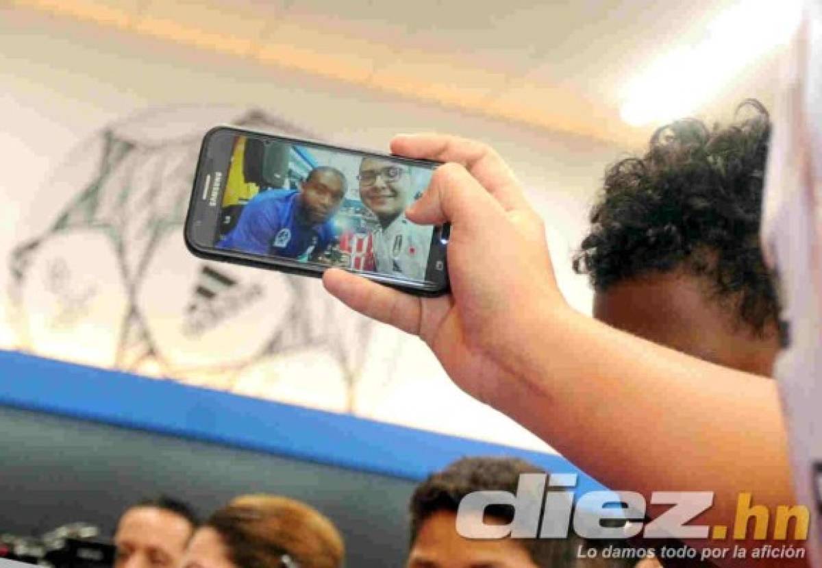 Locura en firma de autógrafos de jugadores del Olimpia previo a la final