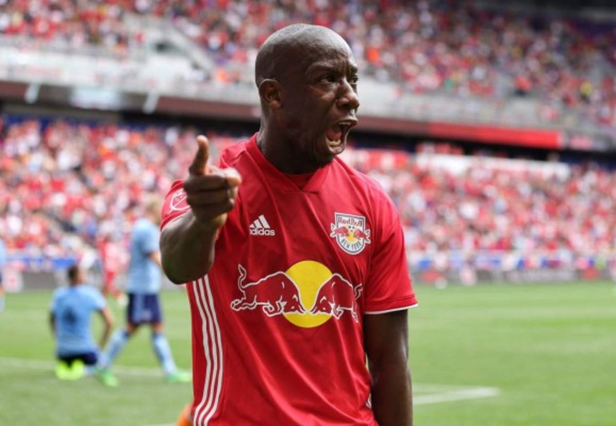 Un hondureño entre 40 nominados para ser MVP de la temporada