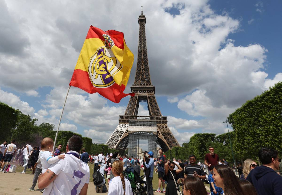 Ambientazo en París por la gran final de la Champions League; los ‘recaditos’ de la afición del Real Madrid para Mbappé