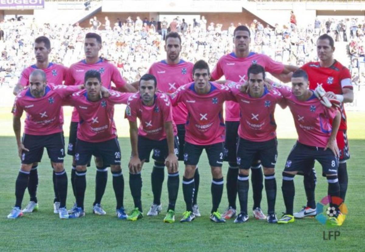 Equipos que se han unido a la lucha contra el cáncer de mama vistiendo de rosado&nbsp;&nbsp;