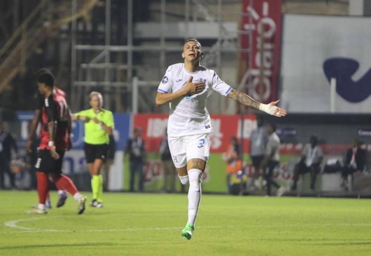 El motivo de la bronca de Palma, esposa de Emilio deslumbra y apoyaron a Honduras a pesar de la crisis de Olimpia