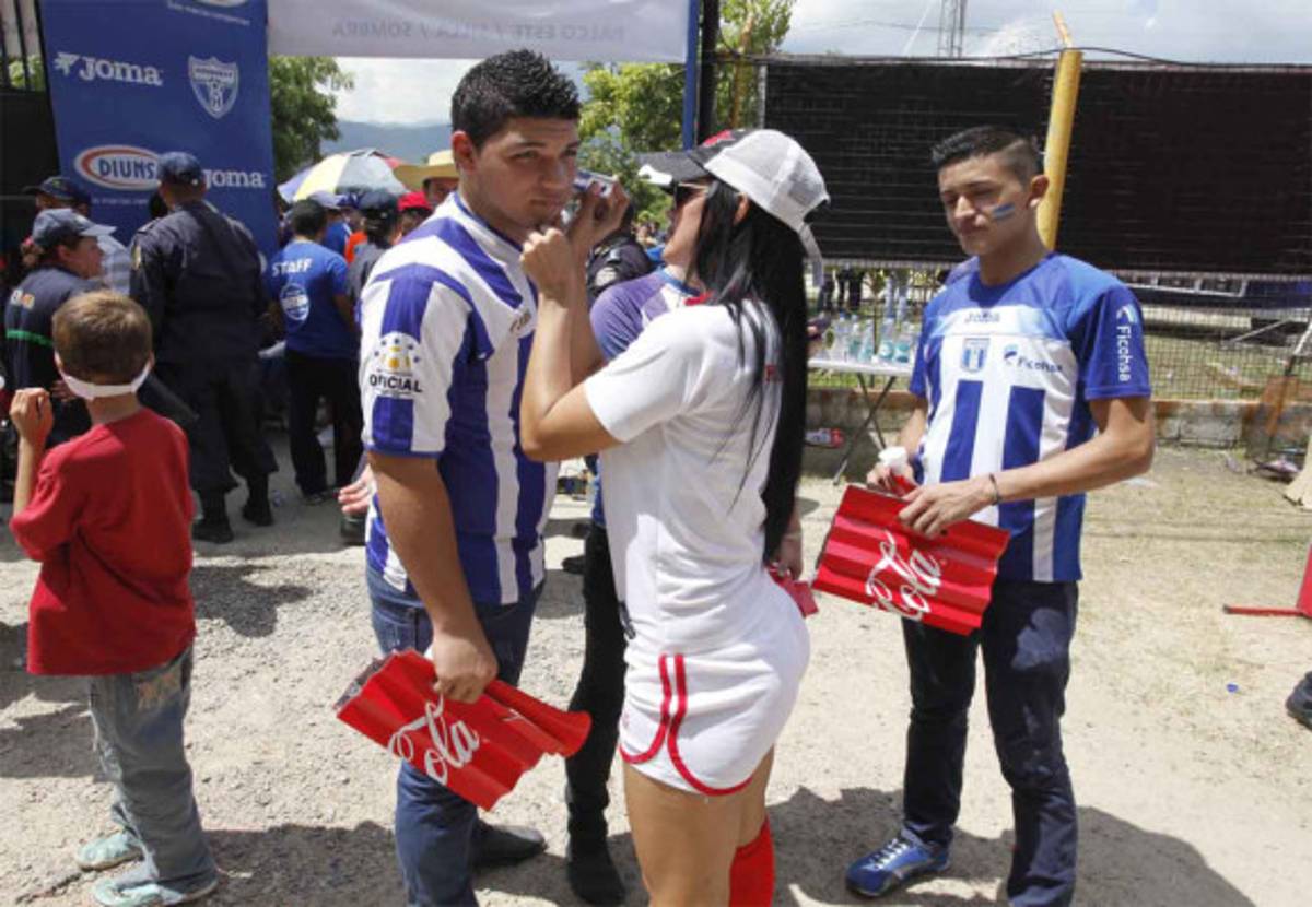 Ambientazo previo al juego entre Honduras vrs Costa Rica