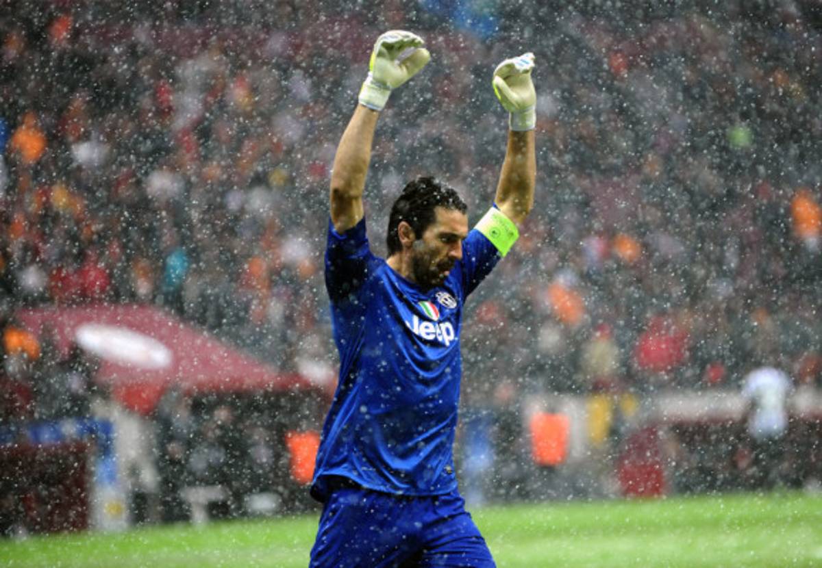 Galatasaray venció a Juventus y clasificó a octavos de la Champions.