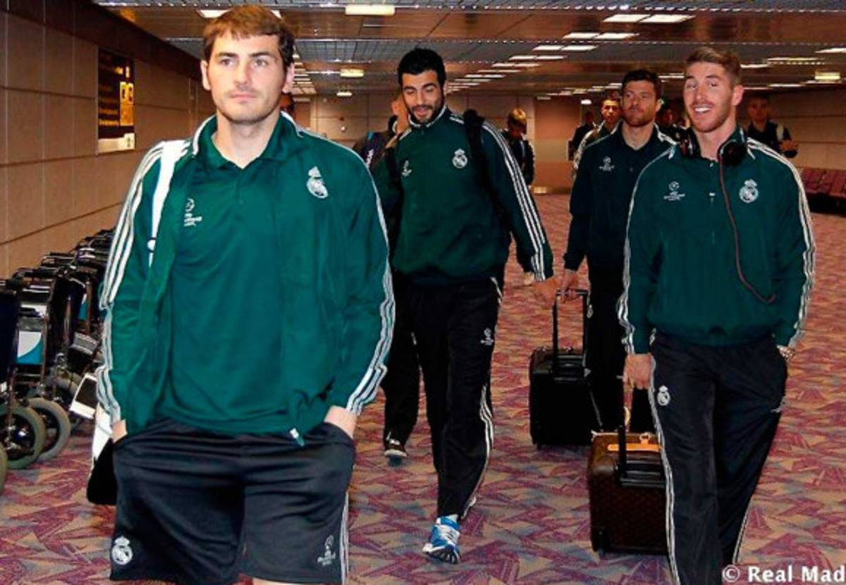 El Madrid viajó con toda la plantilla blanca a Manchester.