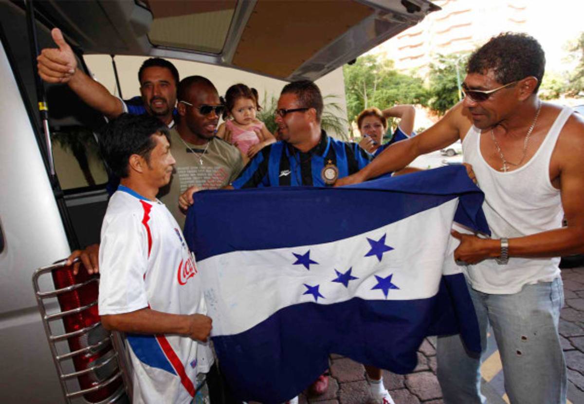 Fotos de aficionados con David Suazo.