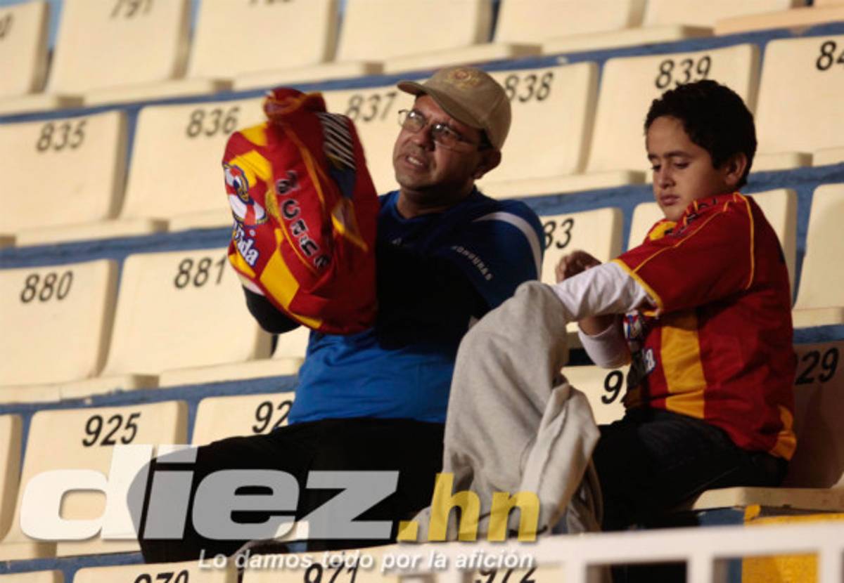 Ambiente Olimpia vrs Real España.