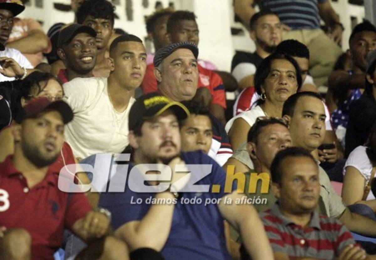 Las imágenes que no viste en televisión de la vibrante fecha 16