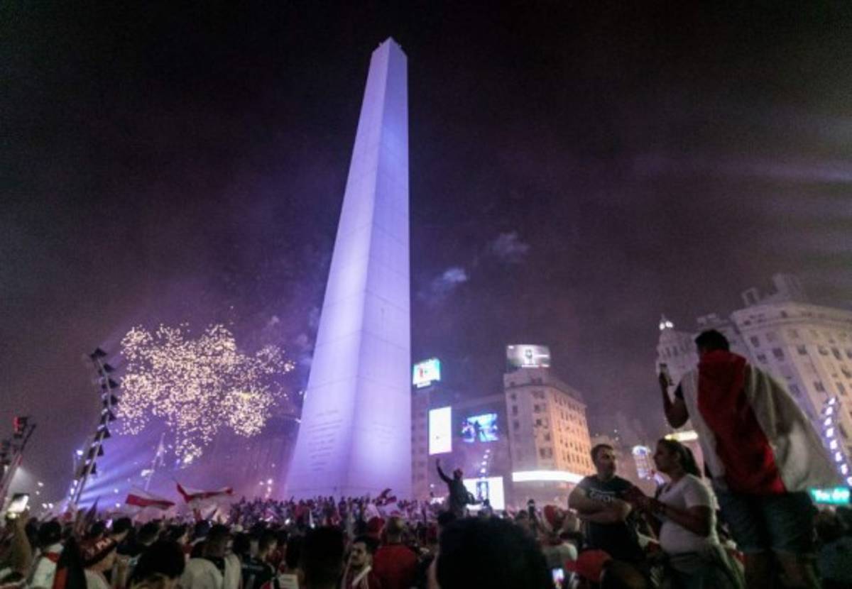 Balas, violencia y desaparecidos: festejo de afición de River termina en batalla campal