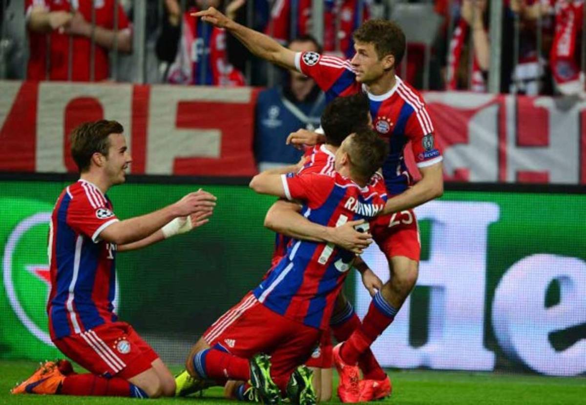 Bayern Munich goleó 6-1 a Porto y clasificó a semifinales de Champions League