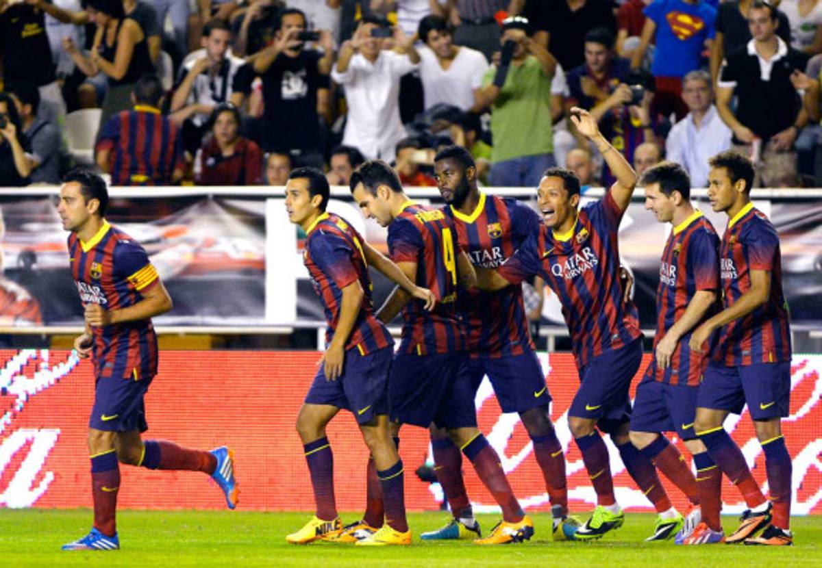 Barcelona golea 4-0 al Rayo Vallecano con triplete de Pedro.