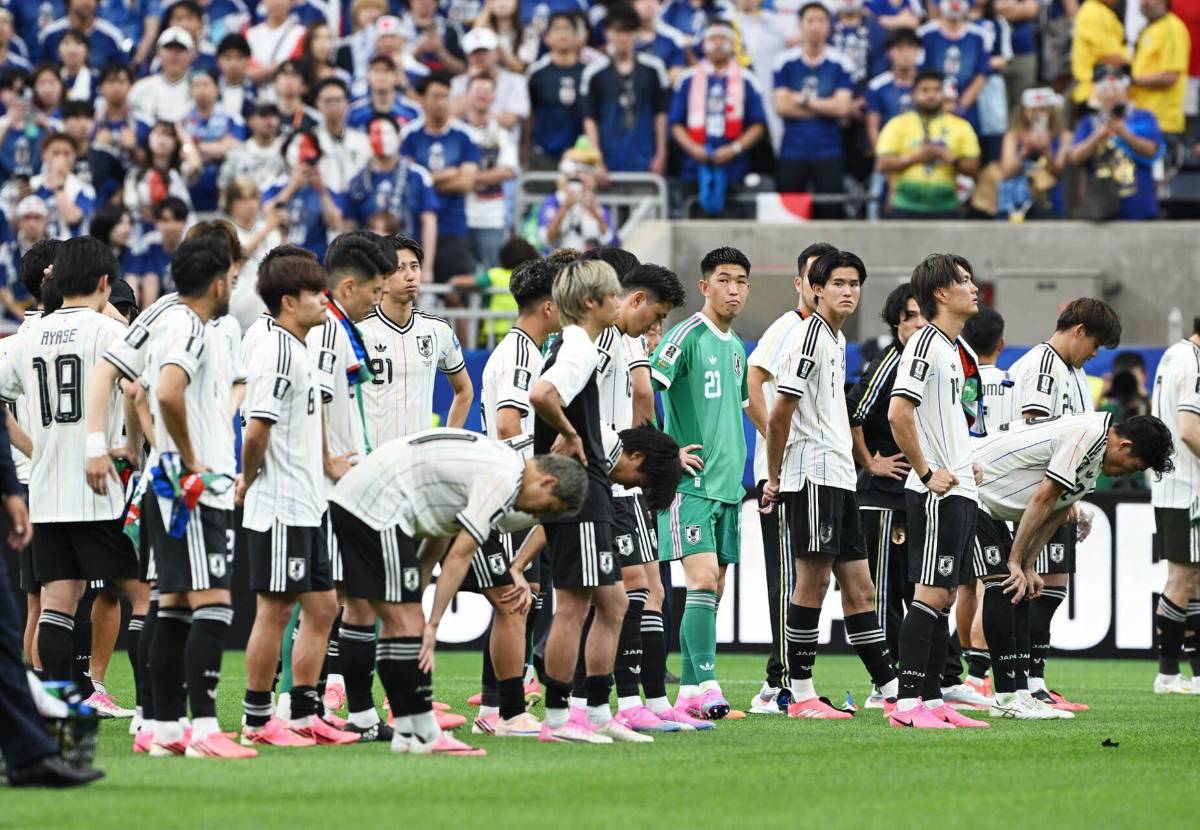 La triste reacción de Shin por Japón y limpia el estadio; Moriyasu pide perdón
