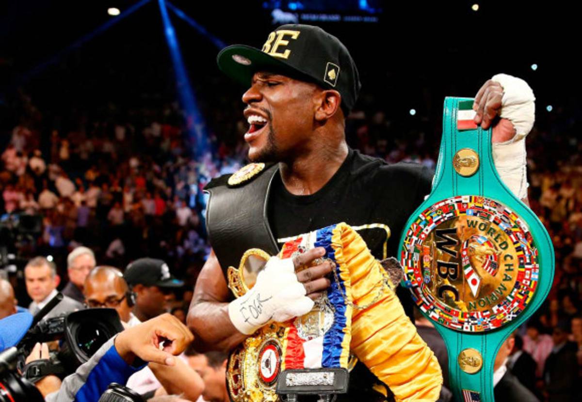 Floyd Mayweather gana con contudencia a Saul 'Canelo' Álvarez